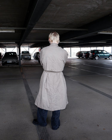 Vintage 80s grey belted trench coat with shoulder pads | L-XL