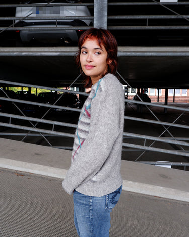 Vintage 80s ALAFOS ICEWOOL grey wool sweater with colorful geometric accents | XS-S