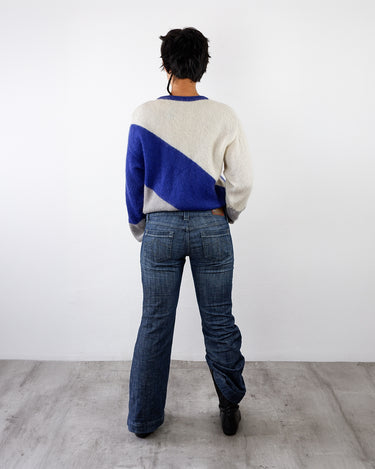 Vintage 80s AVON KNITWEAR striped sweater in white, blue and gray | M