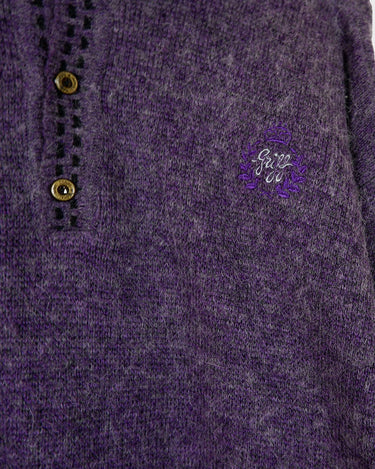 This vintage 80s sweater is sure to add a splash of purple passion to any wardrobe! Crafted from a blend of alpaca, lana wool and acryl mix this sweater is perfect to survive the cold winter days. ﻿