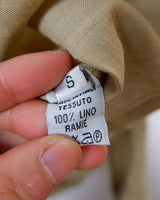 Soft, airy, and effortlessly cool – this vintage 80s linen blouse in a light beige / cream tone brings timeless style. The breathable (a bit see trough) fabric make it perfect for sunny days, casual layering or adding a vintage twist to your everyday look.