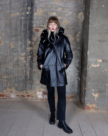 Vintage Y2k black leather short coat with removable hood and fur trim | M-L