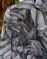Make a statement with this vintage Escada blazer—bold, tailored, and anything but ordinary. Its detailed monochrome botanical print and iconic Escada cut turn timeless elegance into something effortlessly cool. A rare secondhand gem for lovers of slow fashion and sharp silhouettes, this piece brings instant edge to any outfit. Vintage luxury, with attitude.
