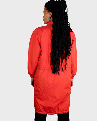 This coat isn't your average coat. Be the brightest star on the block with this shimmering orange number from HEAD! Let your style sparkle! You can tie this coat at the waist tighter (photo nr 7).