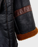 A cold winter won't stand a chance against this premium vintage shearling coat! Crafted in premium-grade black heavy / robust leather, this coat is the perfect option to survive to cold winter days! I promise!