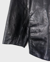 Grab this premium vintage 80s black nappa leather jacket for a timeless and minimalism look! The lightweight fabric makes it an ideal choice for warmer weather such as spring or summer. This leather jacket is designed to last!