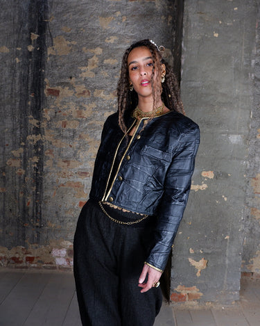 Vintage 80s crop fit black leather jacket with golden buttons (thin) | XS-S