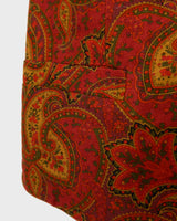 This isn’t just a vest – it’s a vibe. Red-brown, bold paisley, and a touch of boho attitude make it anything but basic. Lightweight and easy to throw on, it’s the kind of piece that does the talking for you. Wear it loud, wear it your way.