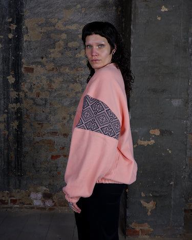 Vintage 90s Salmon Pink Fleece Sweater with shell buttons | L