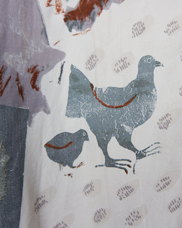 Vintage 90s brown and white patterned shirt in L-XL, designed for anyone who’s all about that authentic vintage vibe. Lightweight and relaxed, it brings easygoing style to your daily look without breaking a sweat. Perfect for those who want to keep it cool and casual every day.
