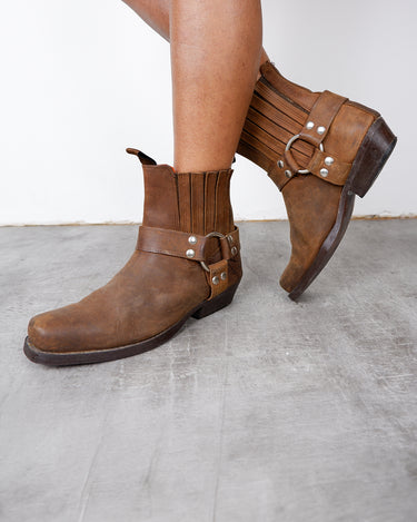 a woman is wearing Vintage 80s 90s Bill Montana brown ankle cowboy boot size EU 39-40