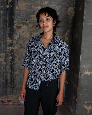 Vintage 90s Jungrau short sleeve crazy pattern shirt in black and white | S-L