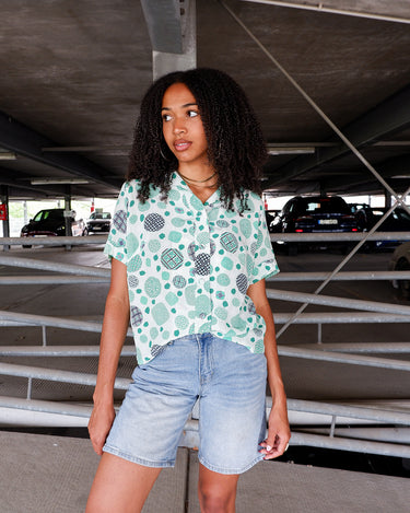 Vintage 90s green pattern silk (Crêpe Georgette) shirt | S-M