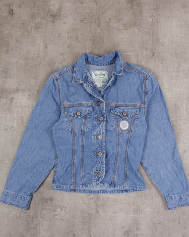 a Vintage 90s mid-blue wash denim button-down jacket from the online shop www.vintivintage.com