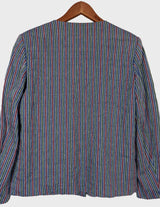   Treat yourself to a totally radical 80s blazer (thin) ! This striped piece has all the vintage vibe of the era, plus some unmistakable shoulder pads for that extra edge.